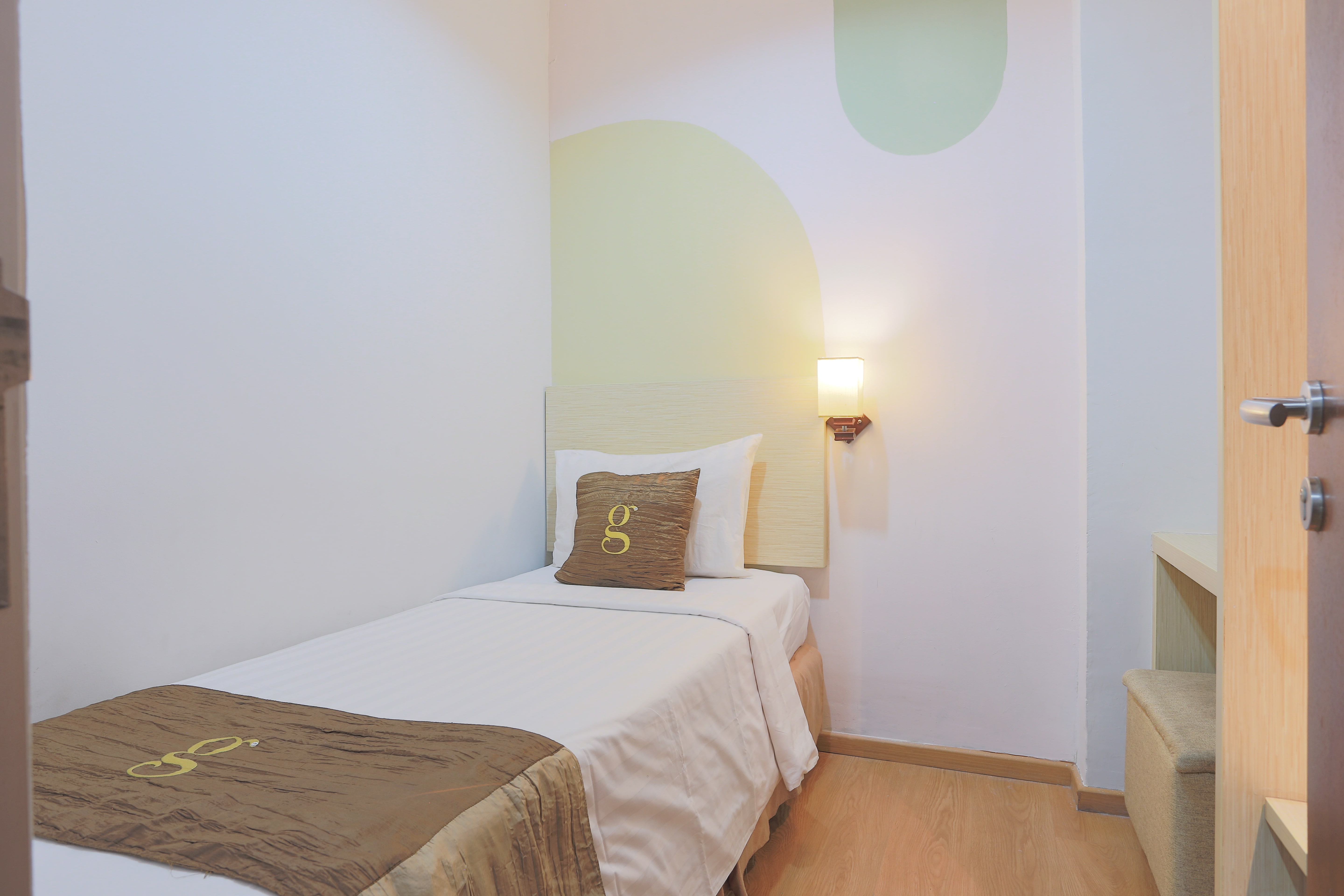 Room 8 Image 3